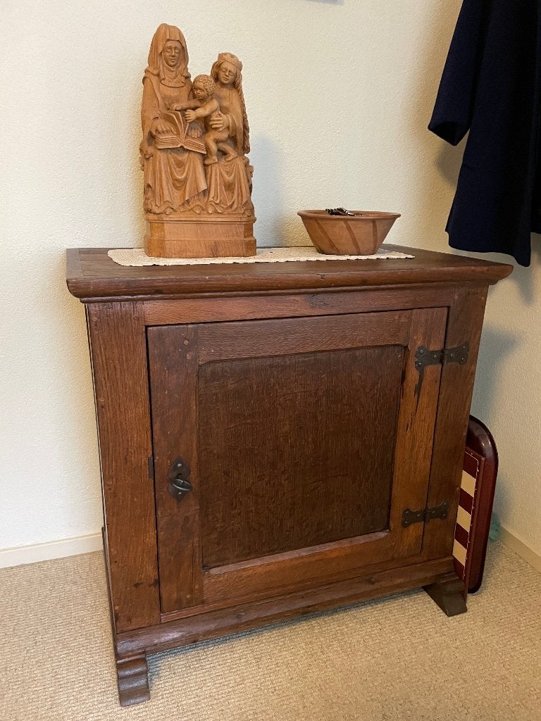 Klein eiken kastje met veel opbergruimte, Antiek en Kunst, Ophalen