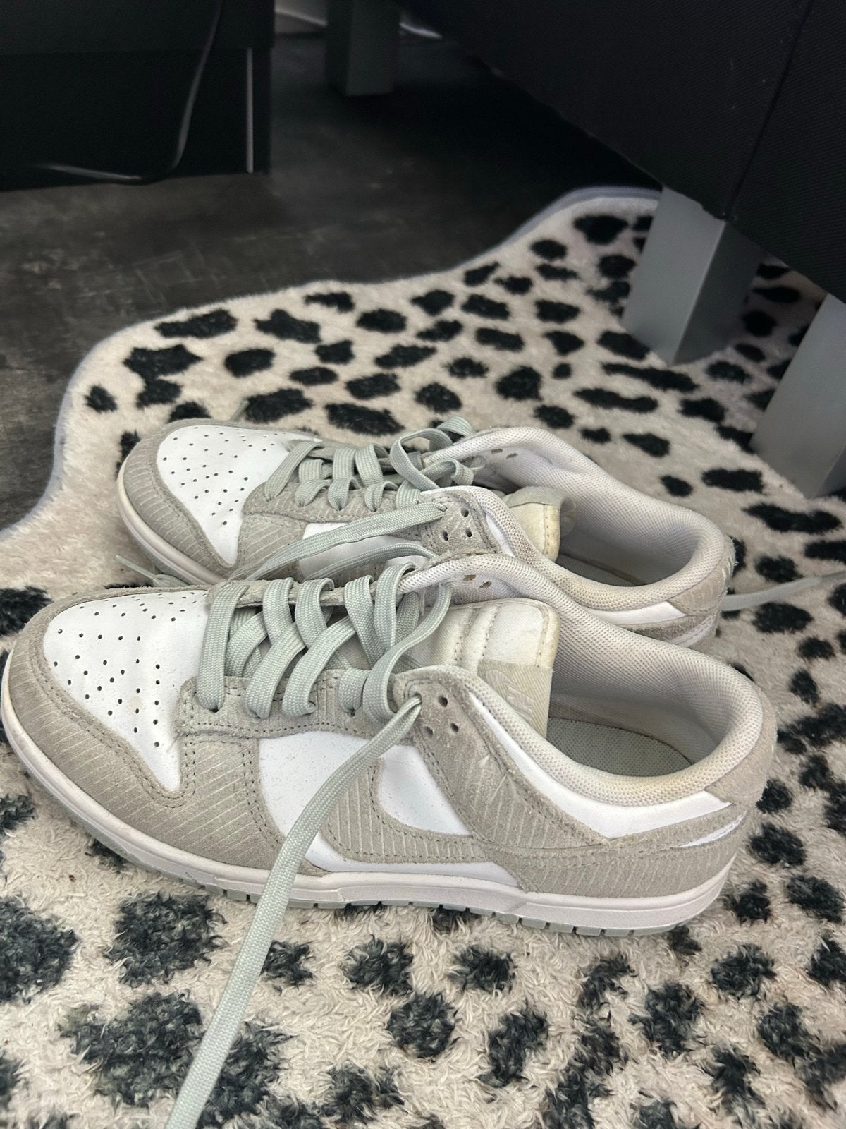 Nike Dunk Low Light Bone, Ophalen, Zo goed als nieuw, Grijs, Sneakers of Gympen