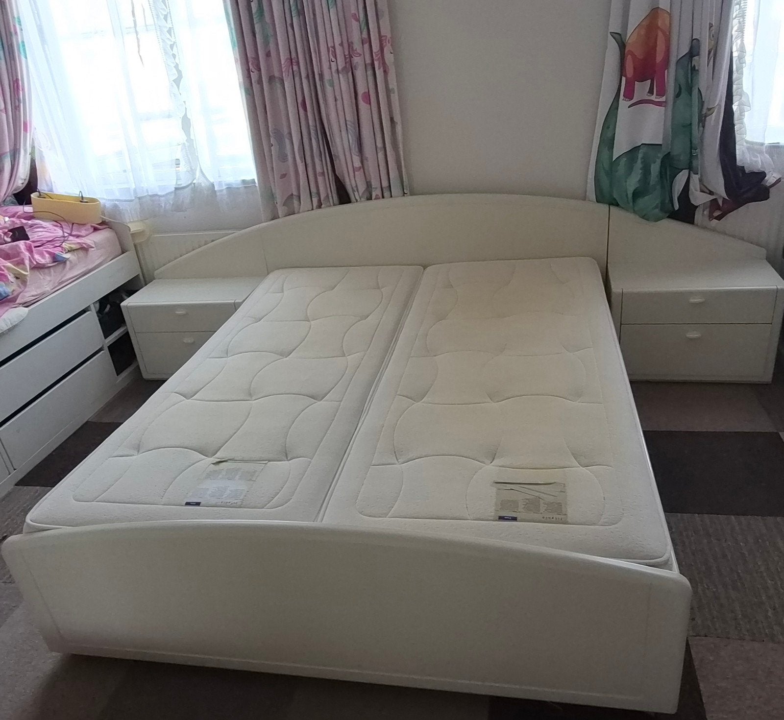 Tweepersoonsbed met nachtkastjes - Gebruikt, Ophalen, Gebruikt, Wit, Tweepersoons