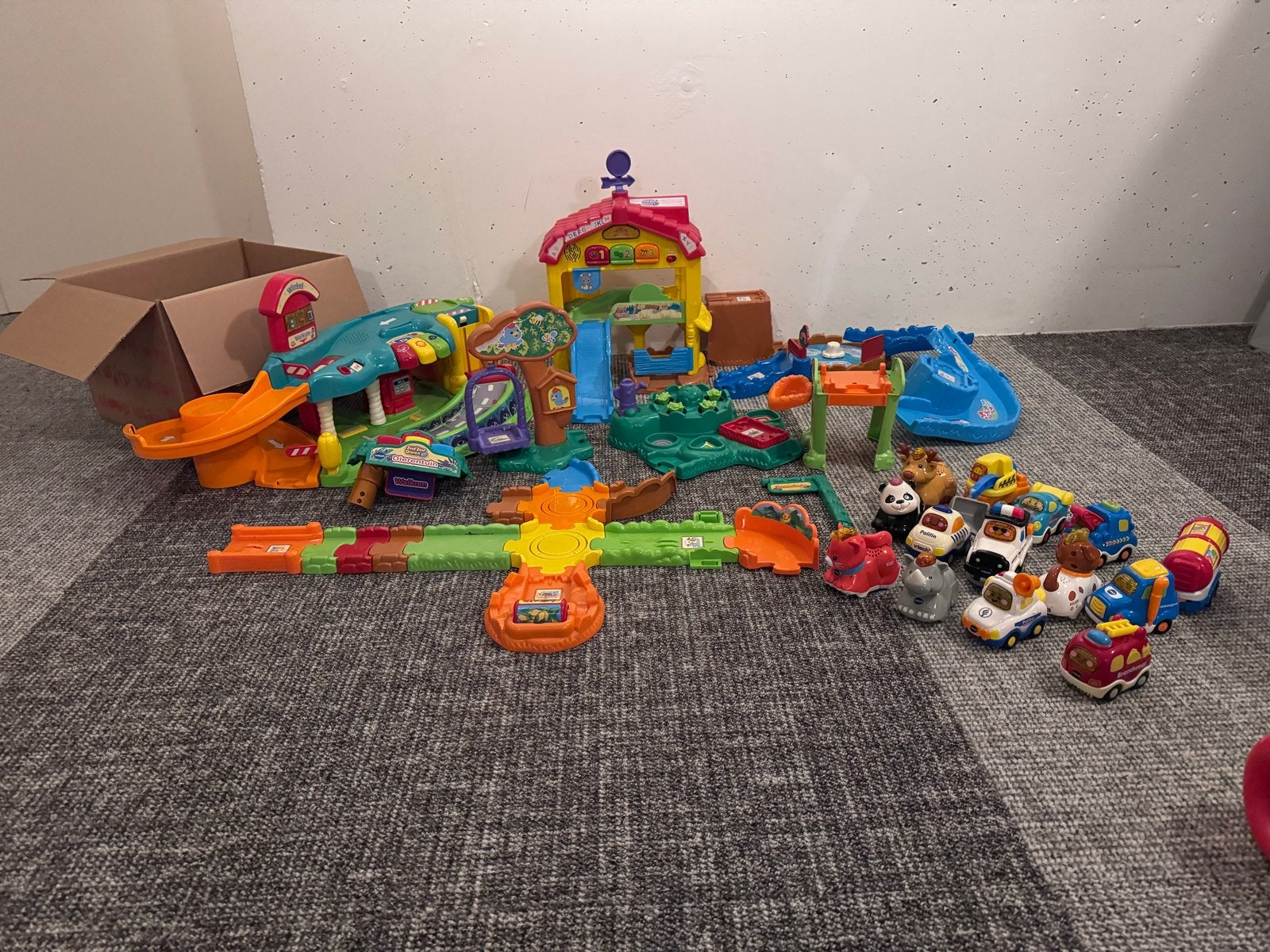 Grote VTech Toet Toet Auto's en Zoef Zoef Dieren collectie, Ophalen of Verzenden, Gebruikt, Jongen of Meisje