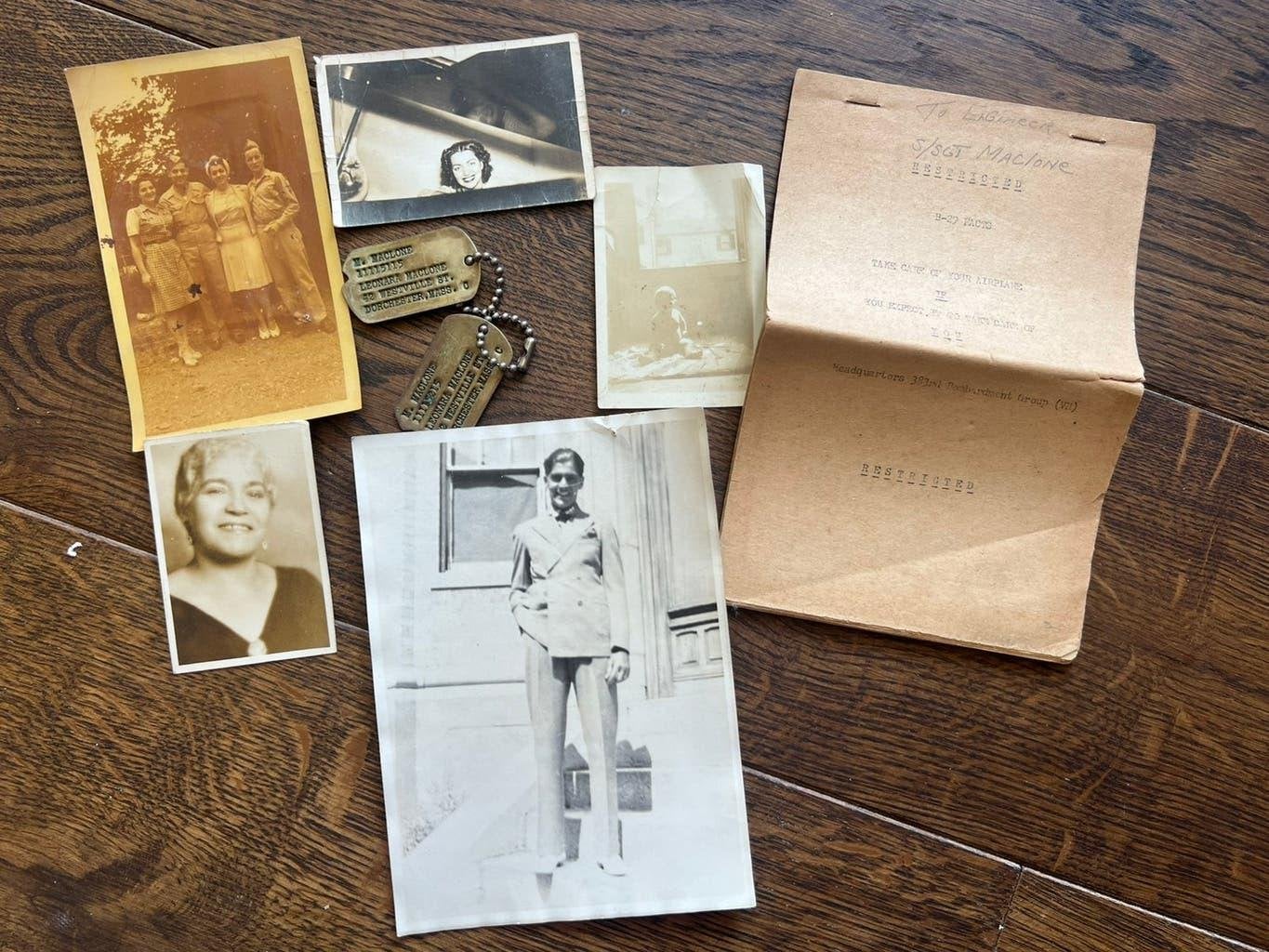 WO2 Amerikaans dog tag set 383rd Bomb Group B29 superfortres, Amerika, Verzenden, Embleem of Badge