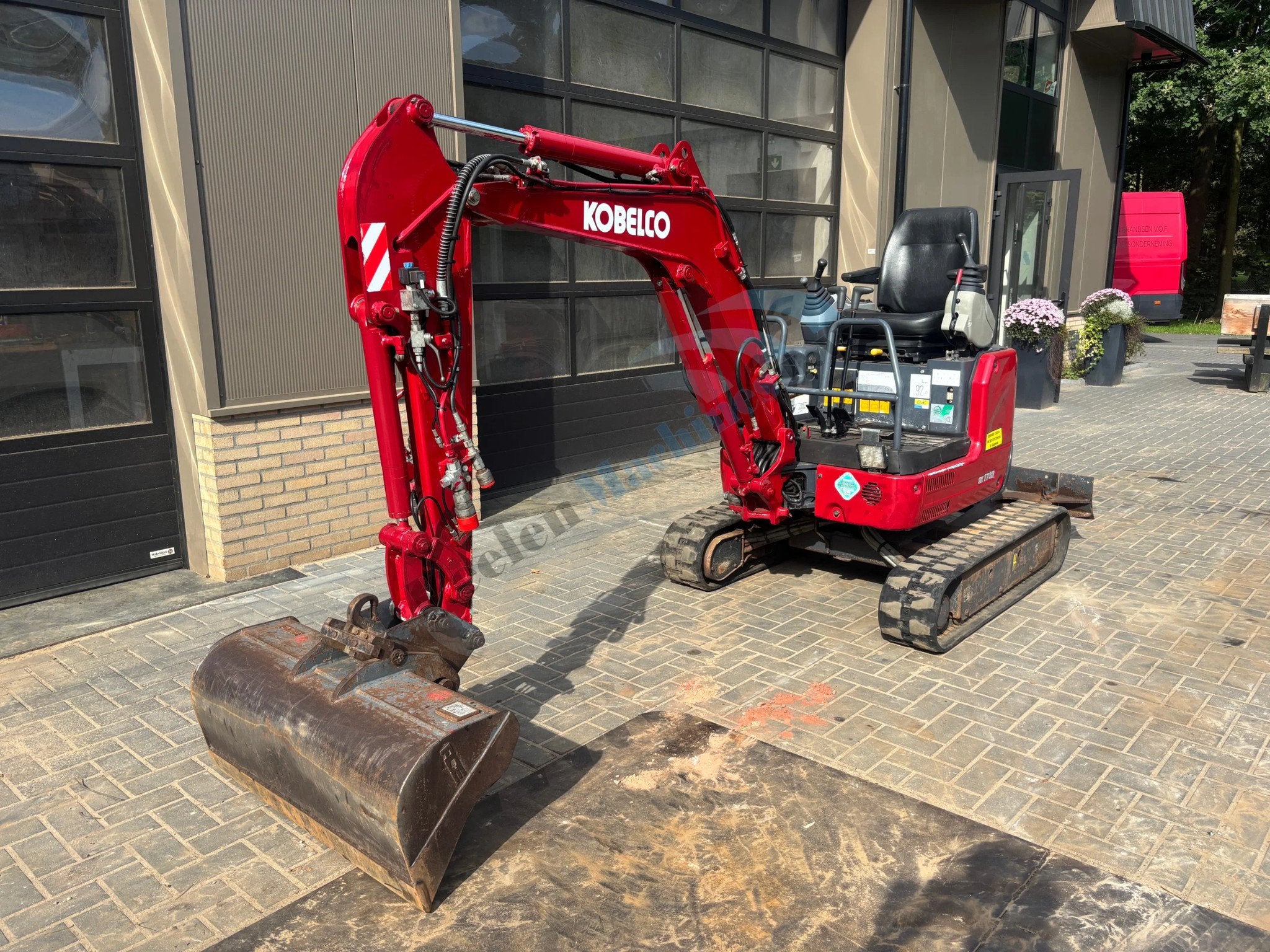 Kobelco SK 17 SR-3 (bj 2017), Graafmachine