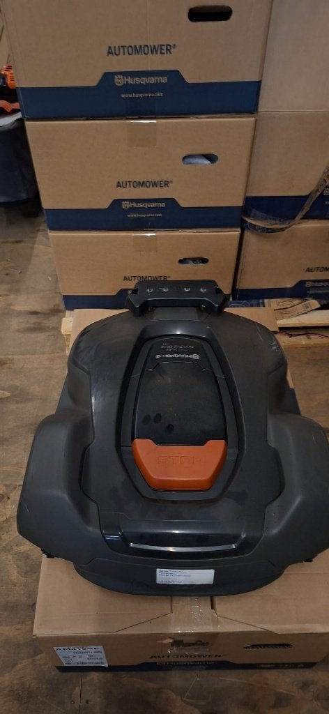 Husqvarna 430X robotmaaier bouwjaar 2022, Ophalen, Gebruikt, 20 tot 25 cm, Husqvarna