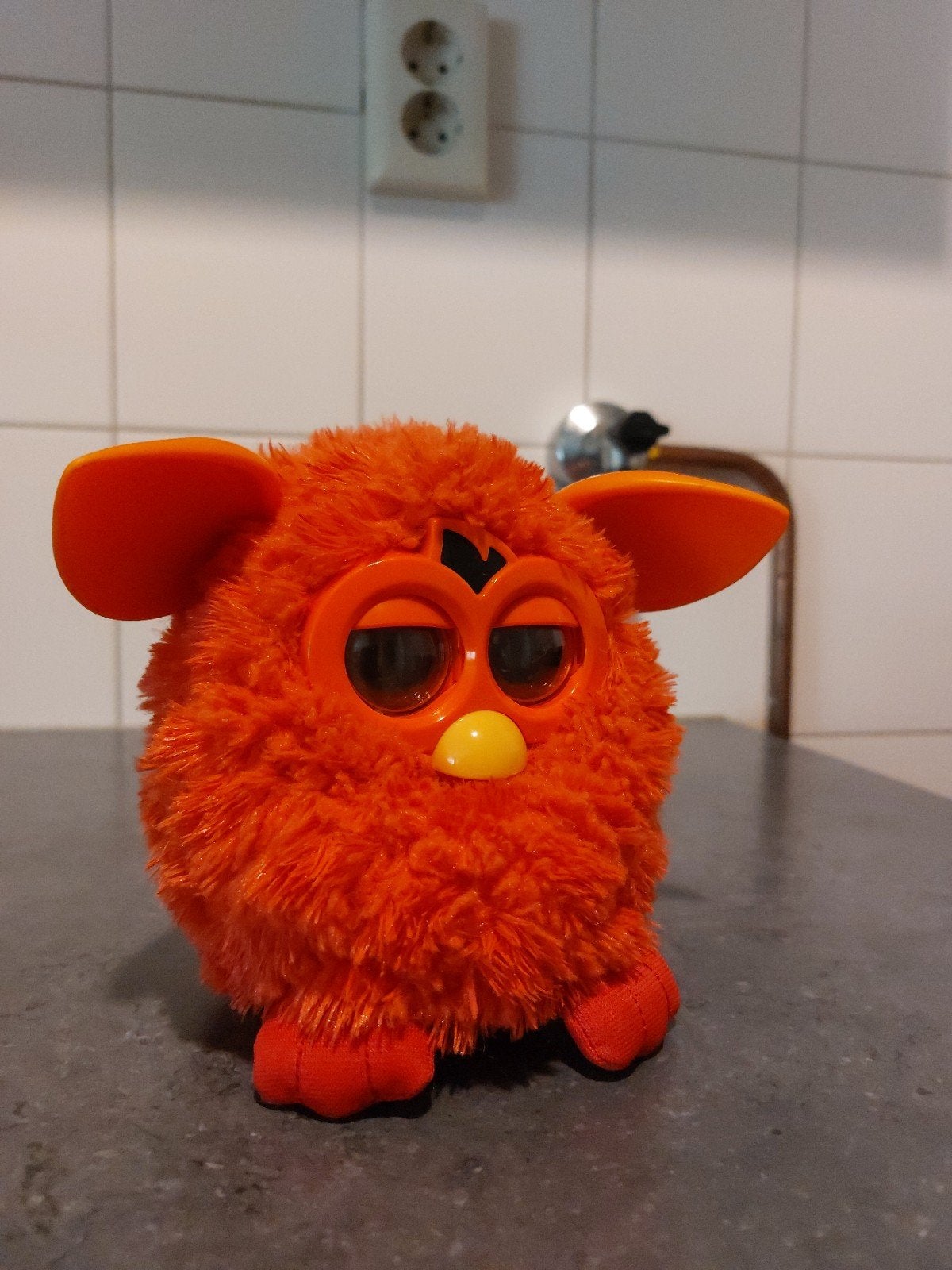 Furby Oranje 2012 - Werkend en in goede staat, Ophalen of Verzenden, Gebruikt, Jongen of Meisje
