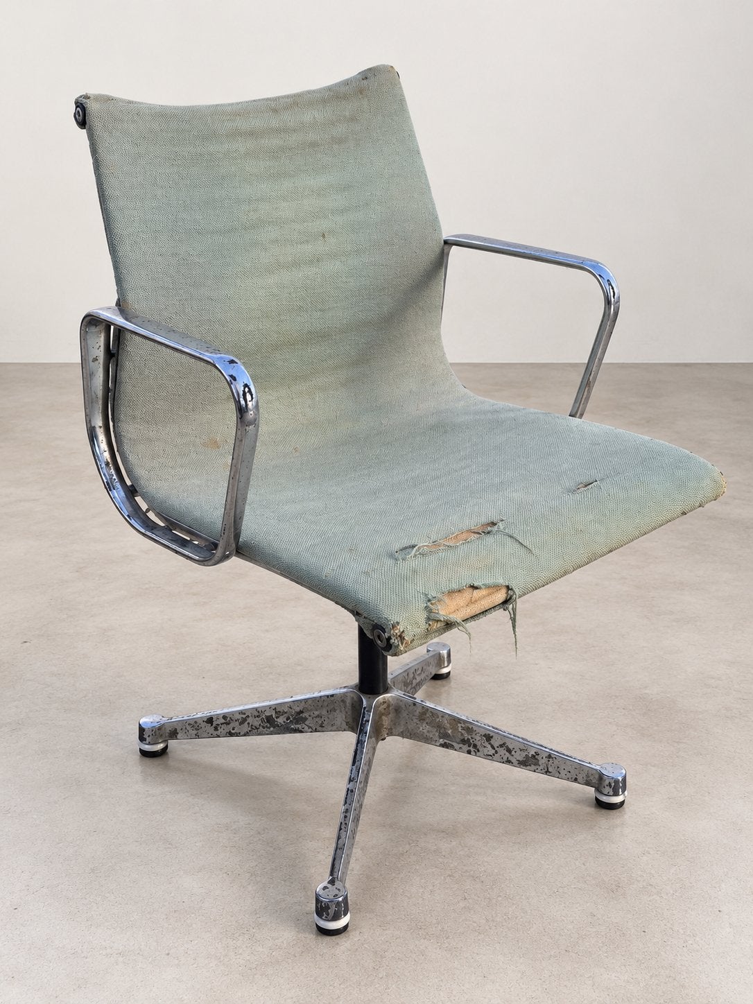 Eames EA108 – Herman Miller – Charles & Ray Eames, Huis en Inrichting, Gebruikt, Blauw, Onbekend, Ophalen of Verzenden