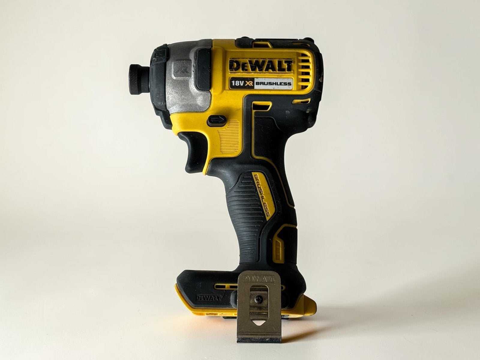 DeWALT DCF887 18V XR slagschroevendraaier body, Ophalen of Verzenden, Gebruikt, Boor- en Schroefmachine