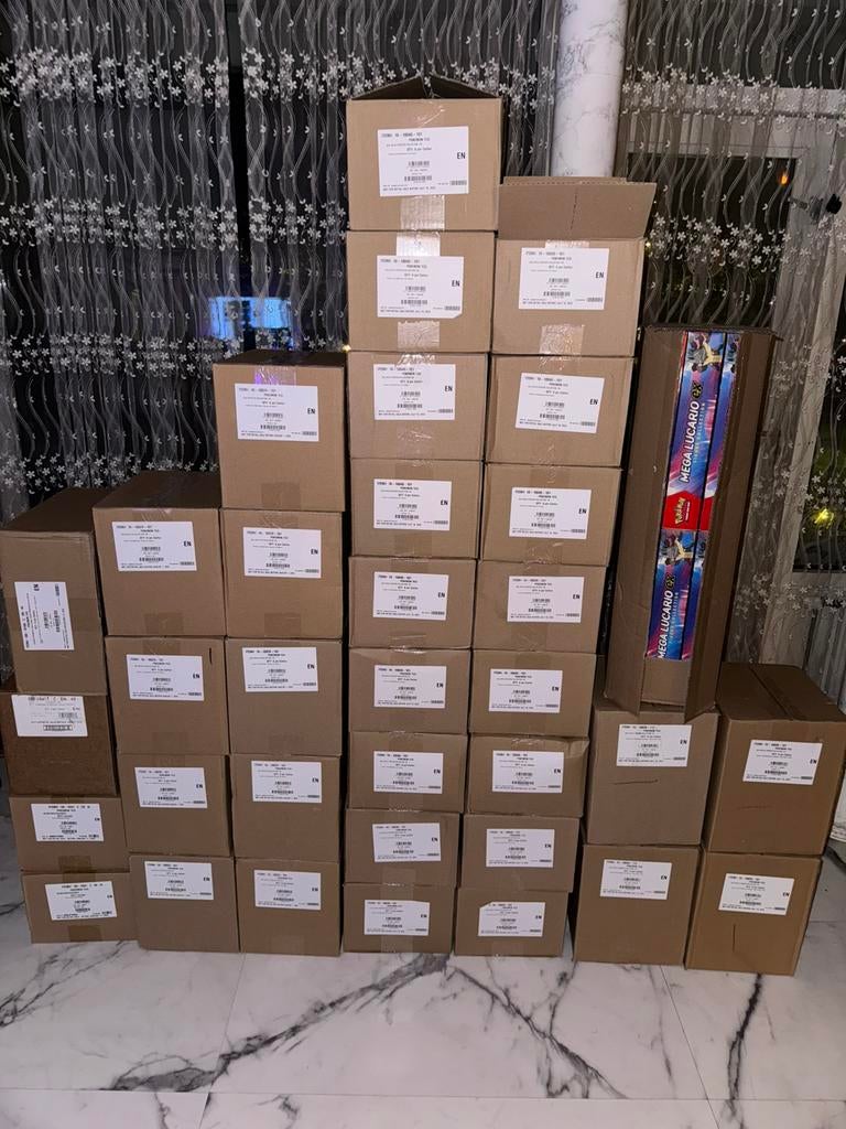 Pokemon Sealed producten voorraad, Ophalen of Verzenden, Zo goed als nieuw, Boosterbox