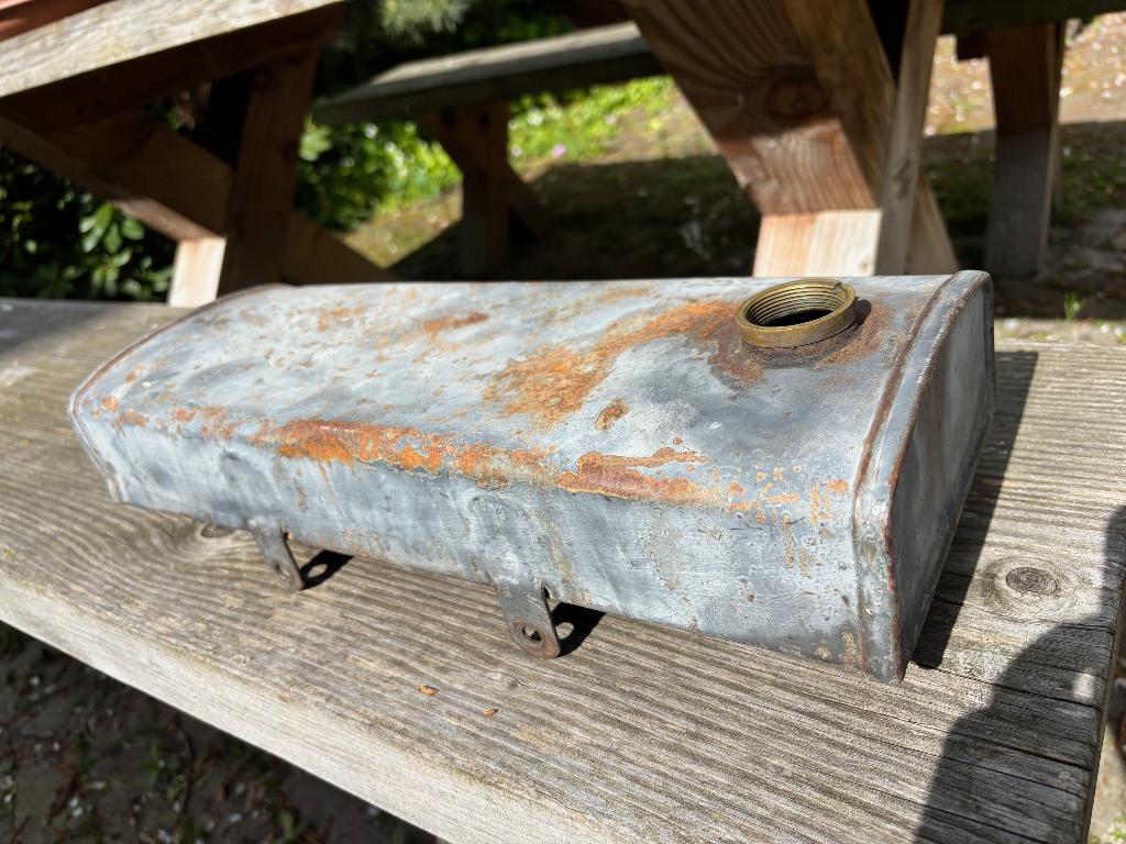Benzinetank stationaire motor BERNARD type W2, Ophalen of Verzenden, Gebruikt