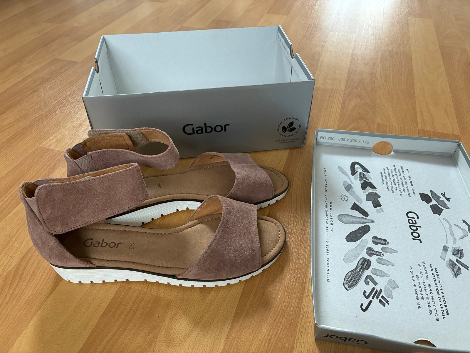 Gabor suède sandalen - Volledig nieuw!, Ophalen of Verzenden, Nieuw, Roze, Sandalen of Muiltjes