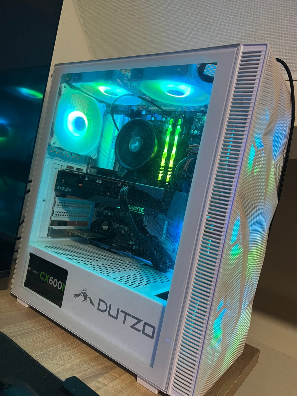 Gaming PC – Ryzen 5 5600X | AMD 6600 XT | 16GB RGB | 1TB SSD, Ophalen, Zo goed als nieuw, Gaming, SSD