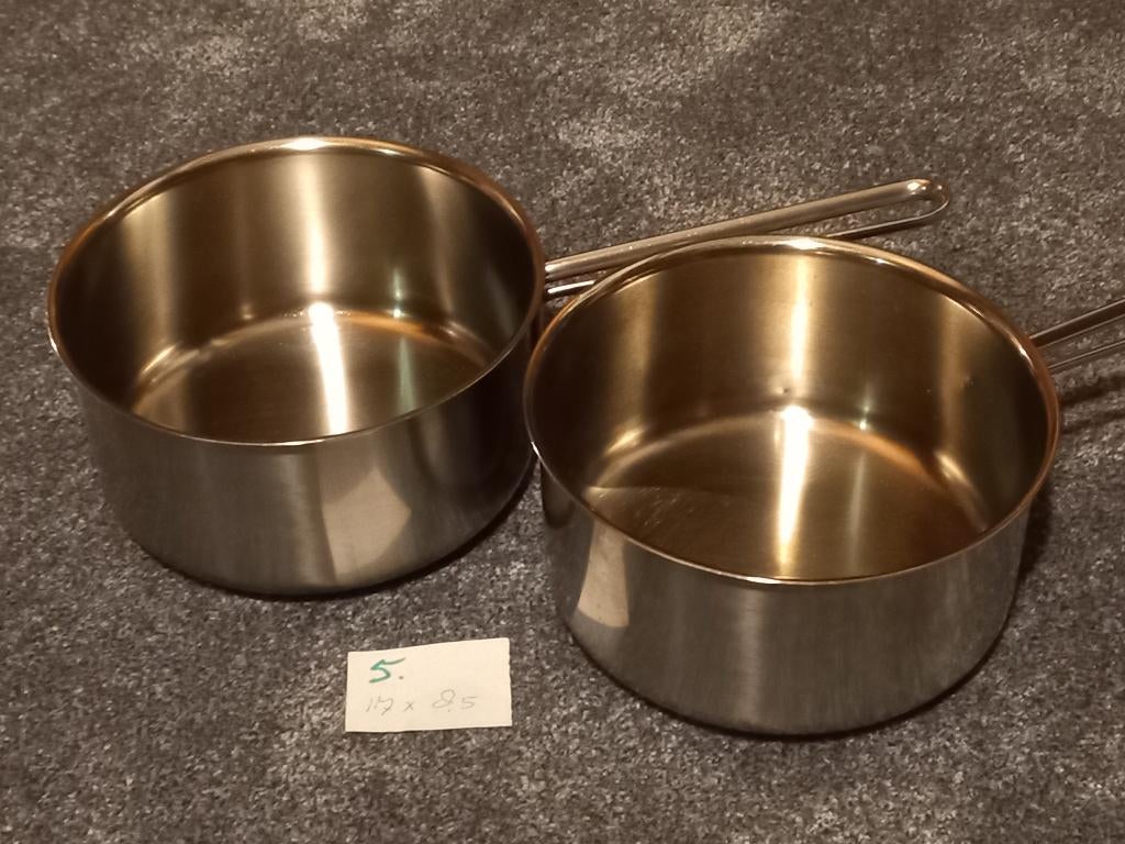 2 Steelpannen RVS. Handvat 16 cm rond. Hoog 8 cm., Ophalen, Zo goed als nieuw