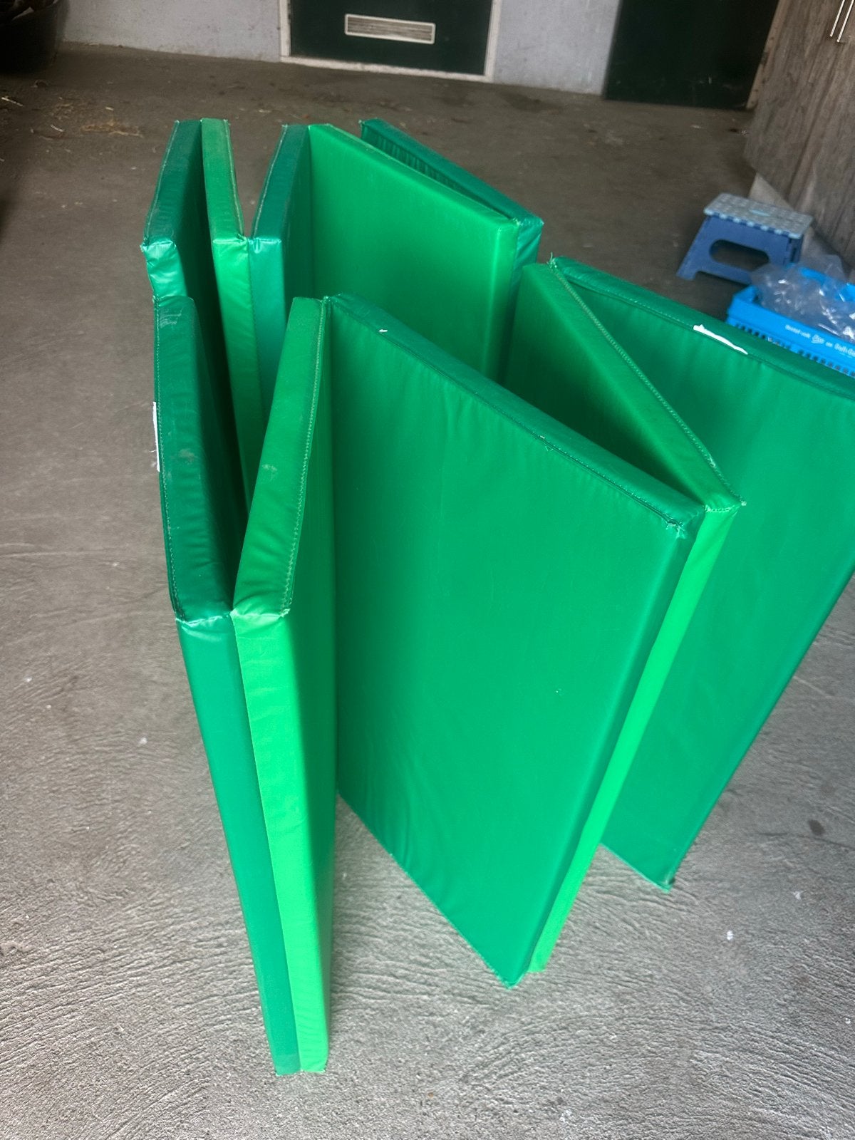 2x IKEA PLUFSIG Gymnastiekmat, opvouwbaar, groen, Ophalen of Verzenden, Zo goed als nieuw