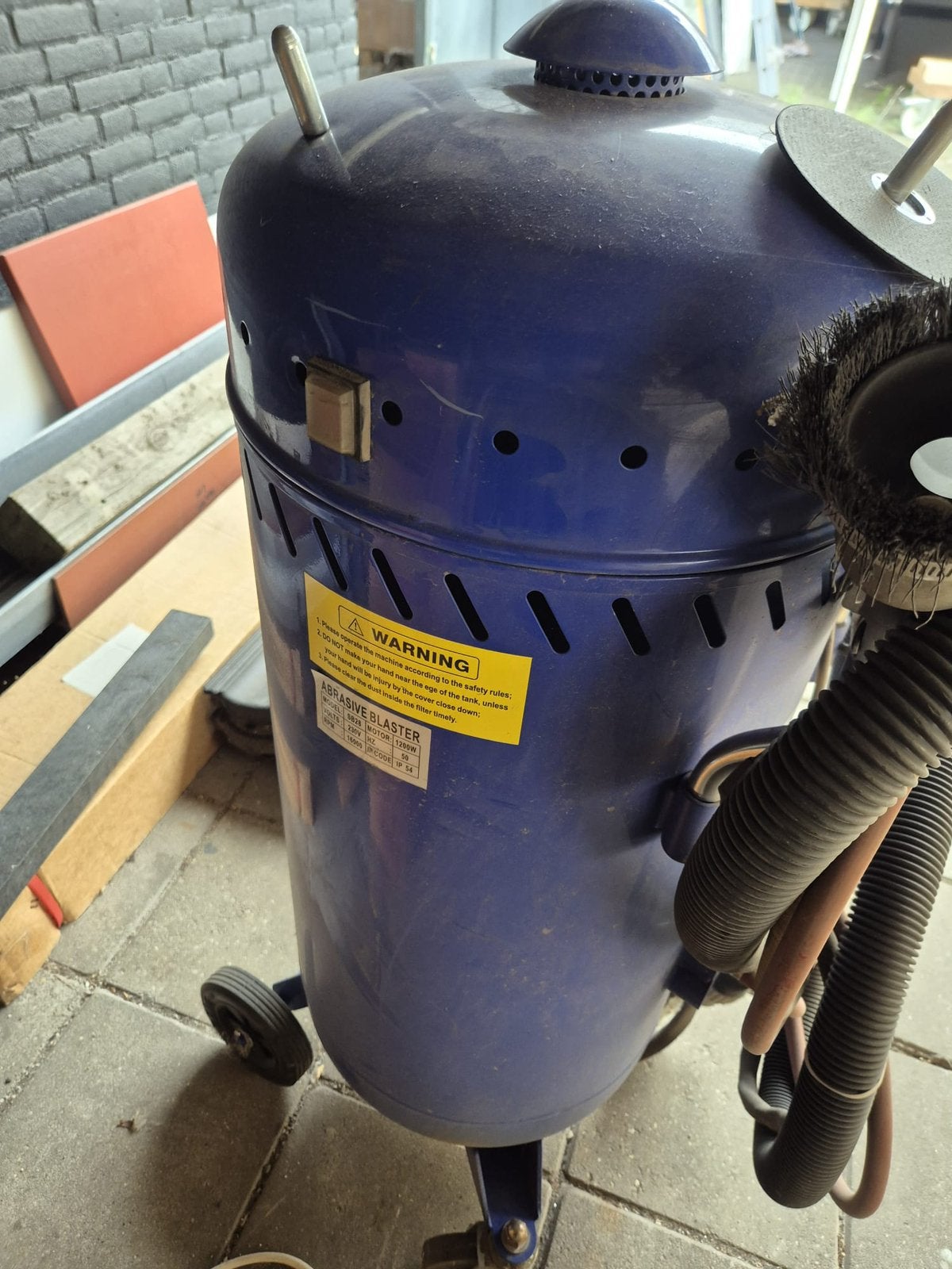 Staal ketel met afzuiger - Abrasive Blaster SK28V, Ophalen