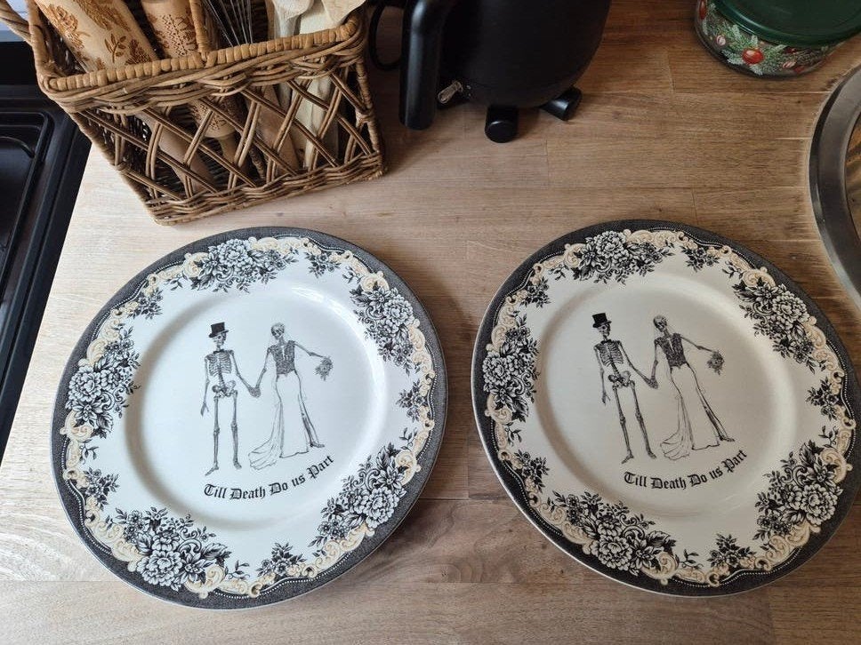 2 Nieuwe Halloween Borden - 'Till Death Do Us Part', Ophalen, Nieuw, Royal Albert, Bord(en)