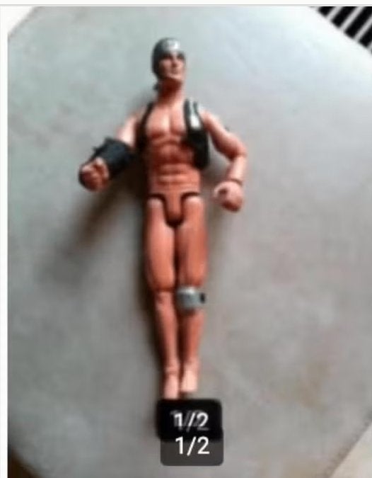 Jongens pop action hoogte 30 cm, Verzamelen, Poppen, Ophalen of Verzenden, Zo goed als nieuw, Pop
