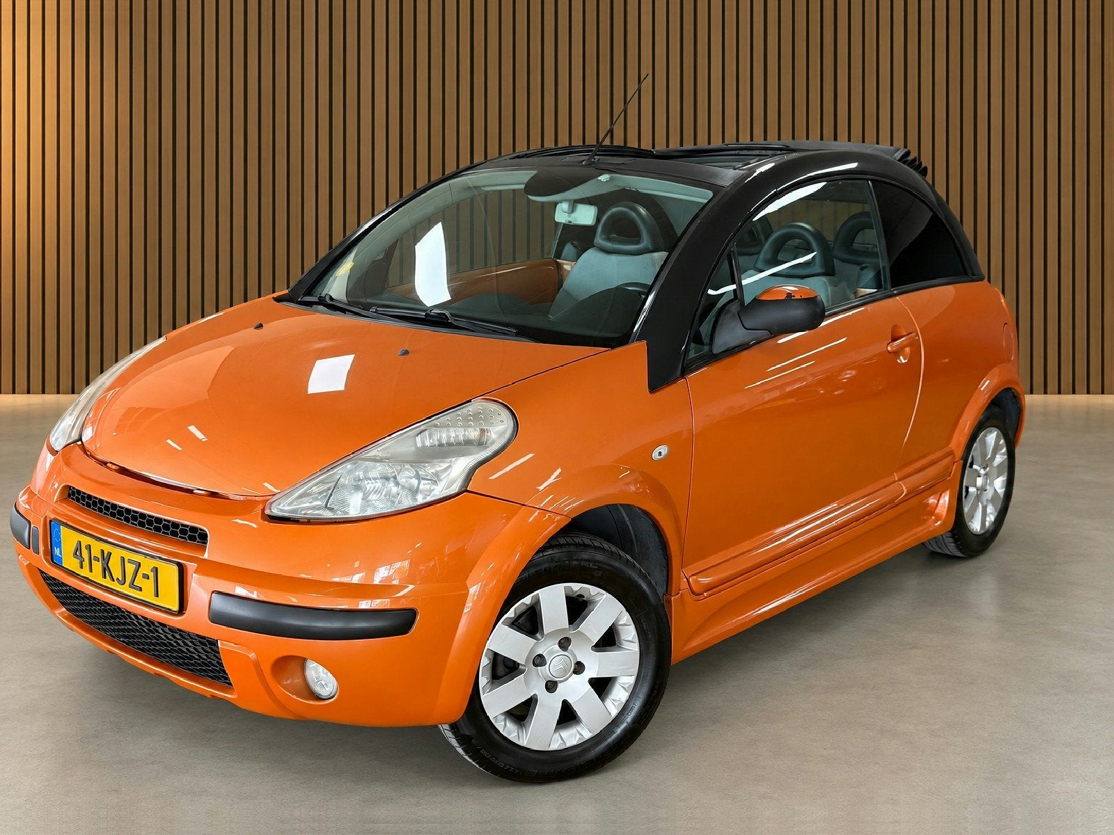 Citroën C3 Pluriel 1.4i | Trekhaak | Cabrio (bj 2003), 15 km/l, Cabriolet, 4 stoelen, 49 €/maand