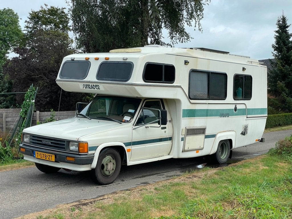 Toyota Sunrader camper Lpg 1987, Caravans en Kamperen, Campers, Chemisch toilet, Standaard zit, Alkoof, 6 tot 7 meter
