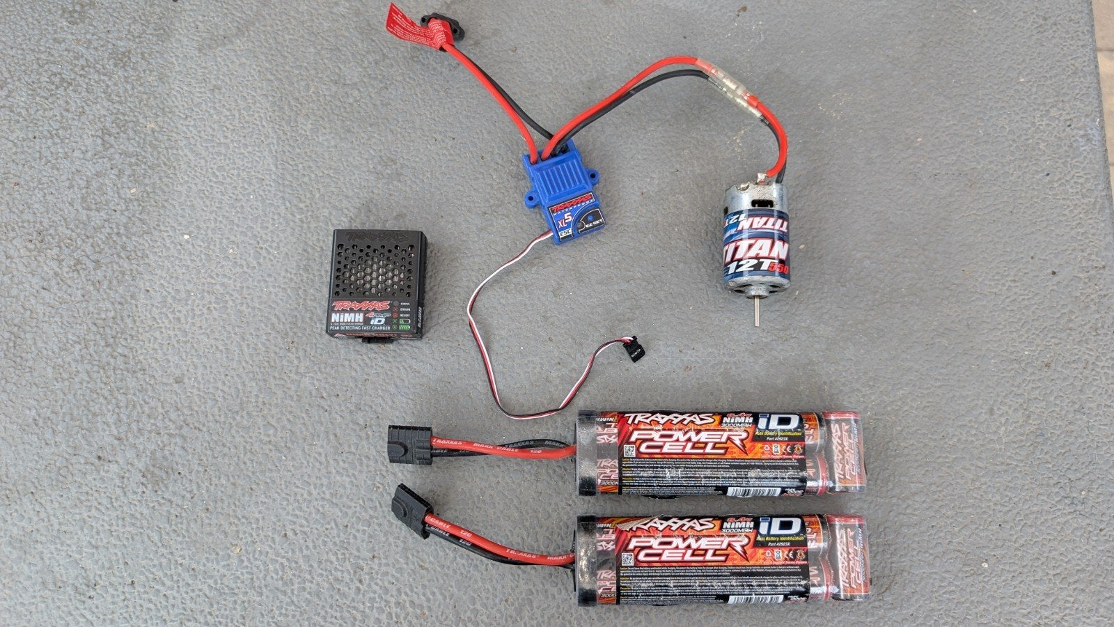 Traxxas XL5 ESC set, Titan 12T motor, 2x NiMH accu's + lader, Ophalen of Verzenden, Gebruikt, Afstandsbediening
