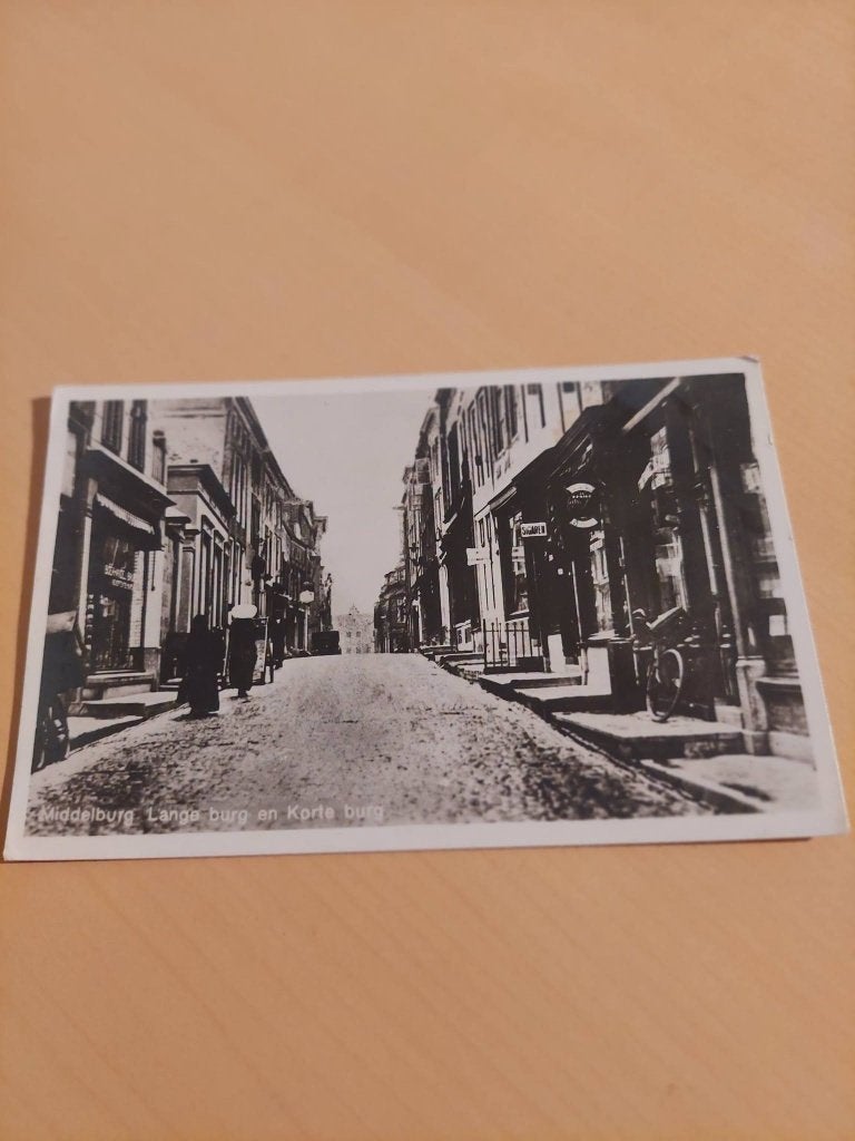 kaart . Middelburg Lange burg en korte burg, Ophalen of Verzenden, 1920 tot 1940, Gelopen, Klederdracht