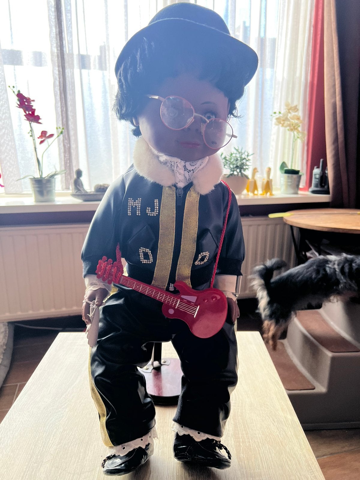 Unieke michael jackson, king of pop met rode gitaar!, Ophalen of Verzenden, Nieuw, Pop