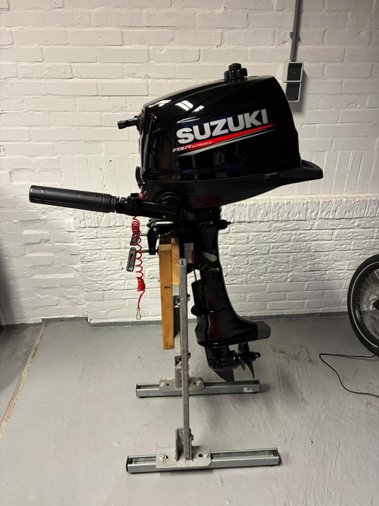 Suzuki DF6A 2020, Ophalen, 5 tot 10 pk, Viertaktmotor, Zo goed als nieuw