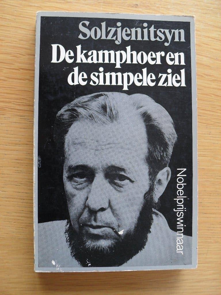 De kamphoer en de simpele ziel van Solzjenitsyn, Ophalen of Verzenden, Gelezen
