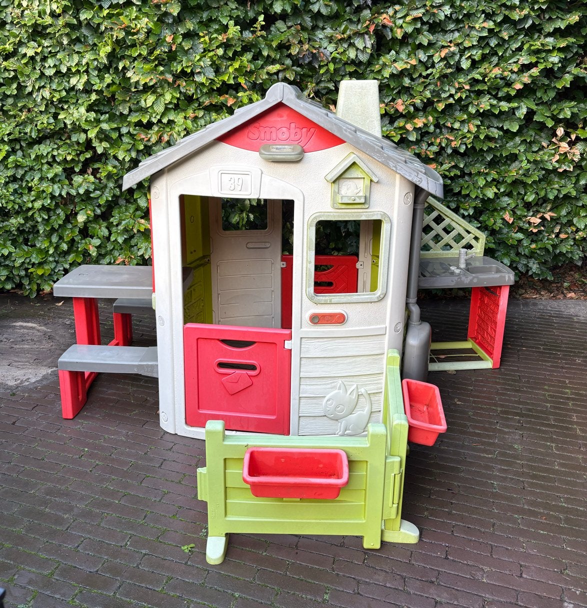 Smoby speelhuisje met picknickbank en keukentje, Ophalen, Gebruikt, Kunststof