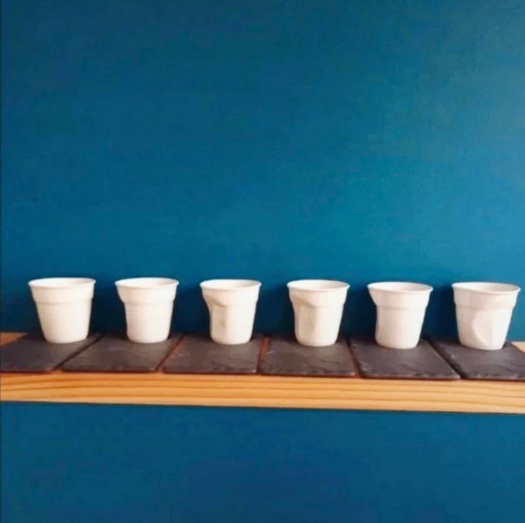 Revol France espresso deukbekers met leistenen bordjes (6x), Nieuw, Ophalen of Verzenden, Effen, Kop(pen) en/of Schotel(s)