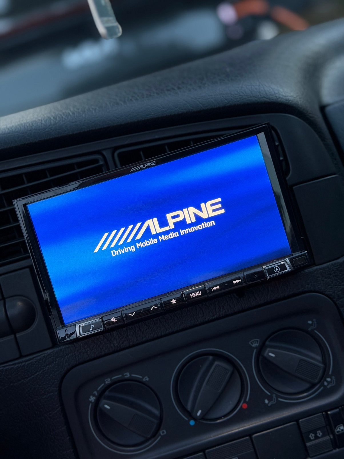 Alpine INE-W997D – 7” / DAB+ / Bluetooth / HDMI / MP3 / 1DİN, Ophalen, Zo goed als nieuw