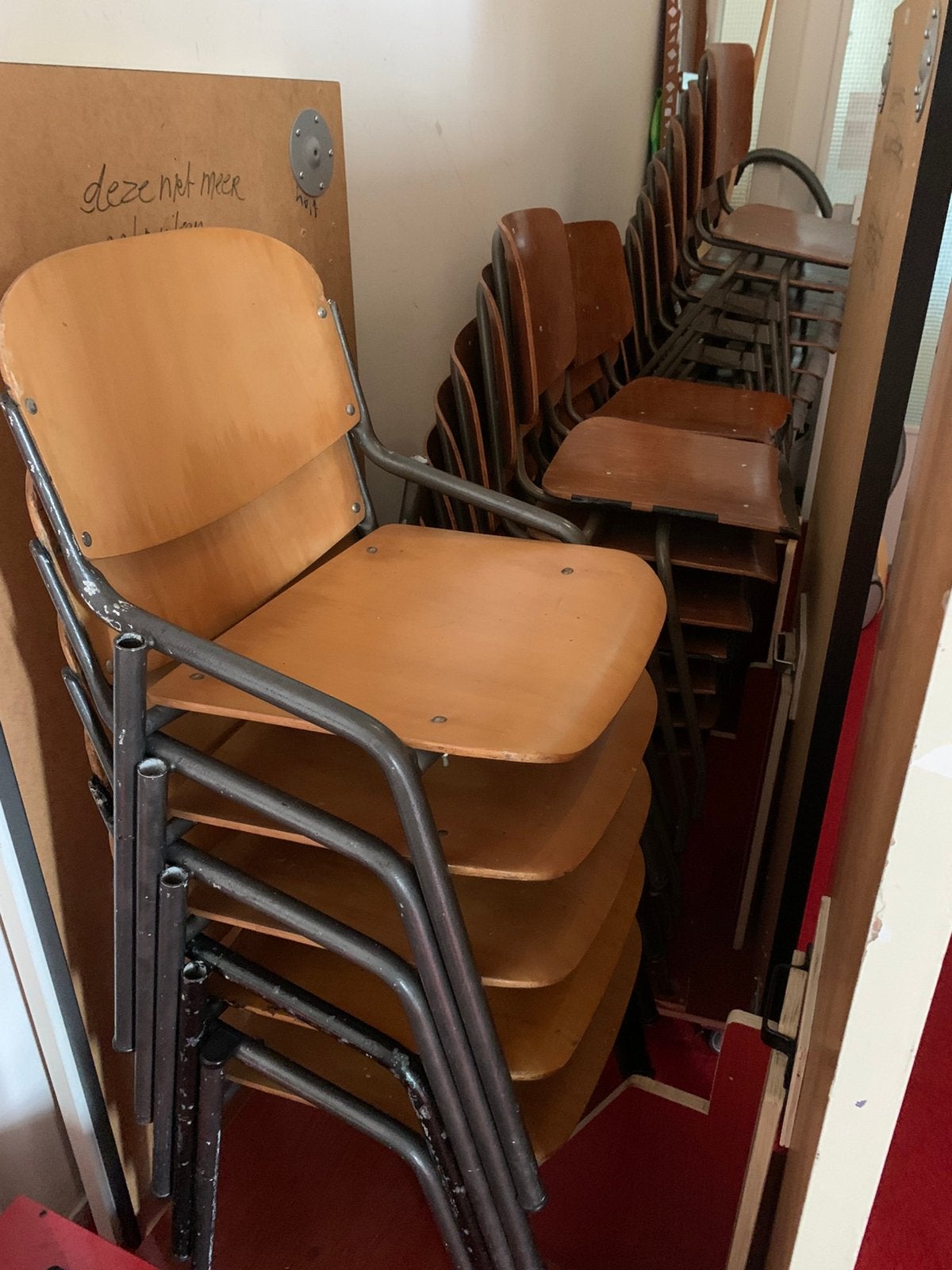 Partij  schoolstoelen, Ophalen, Overige materialen, Gebruikt, Bruin