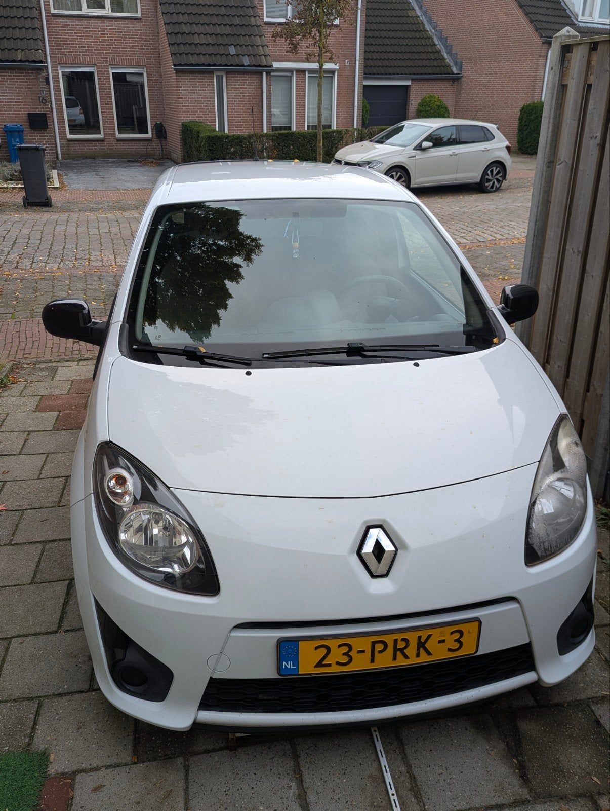 Renault Twingo 1.2 16V 2011 Wit, Auto's, 839 kg, 74 pk, 4 cilinders, 4 stoelen