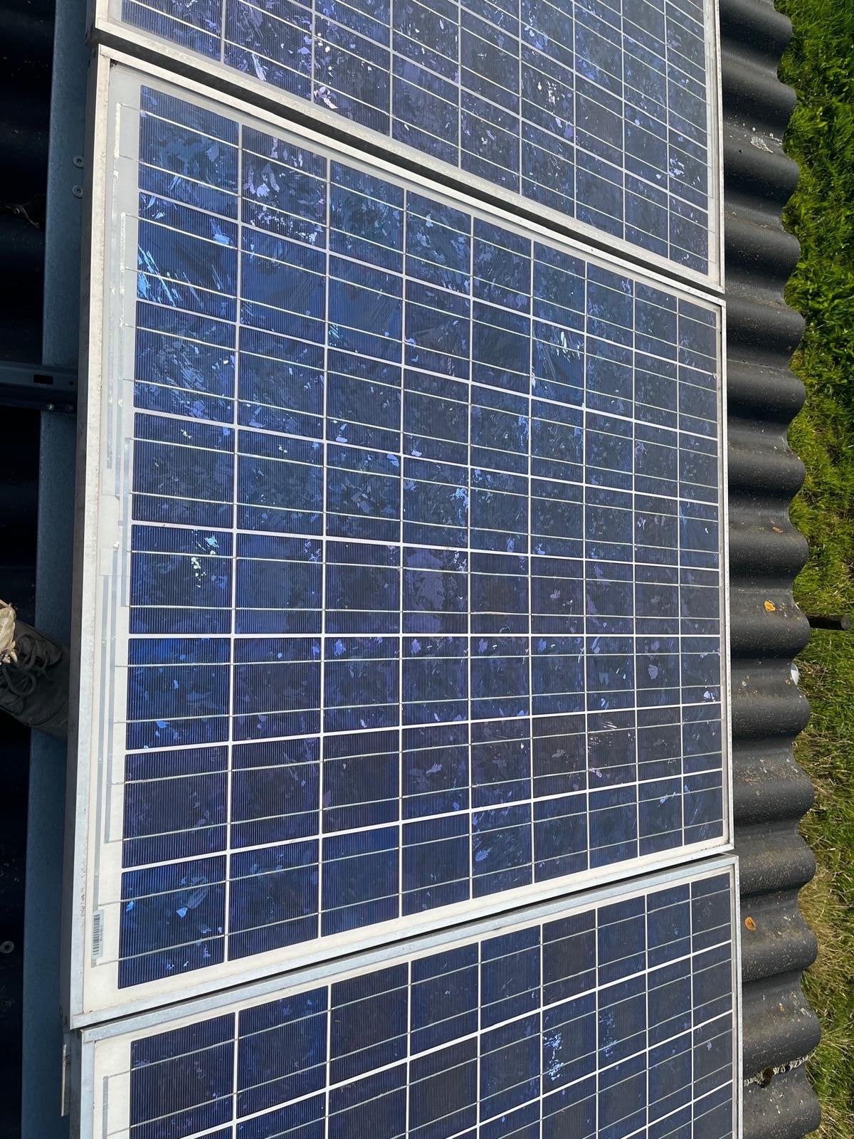 160 watt zonnepanelen (100 stuks) met 4 omvormers, Doe-het-zelf en Verbouw, Zonnepanelen en Toebehoren, Ophalen, Gebruikt, Compleet systeem
