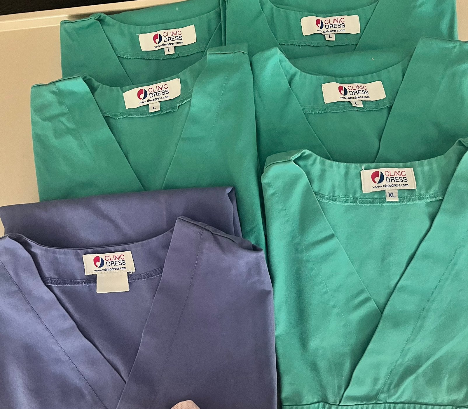 6 Clinic dresses, 4L 2XL, Tuin en Terras, Werkkleding, Ophalen, Gebruikt, Dames