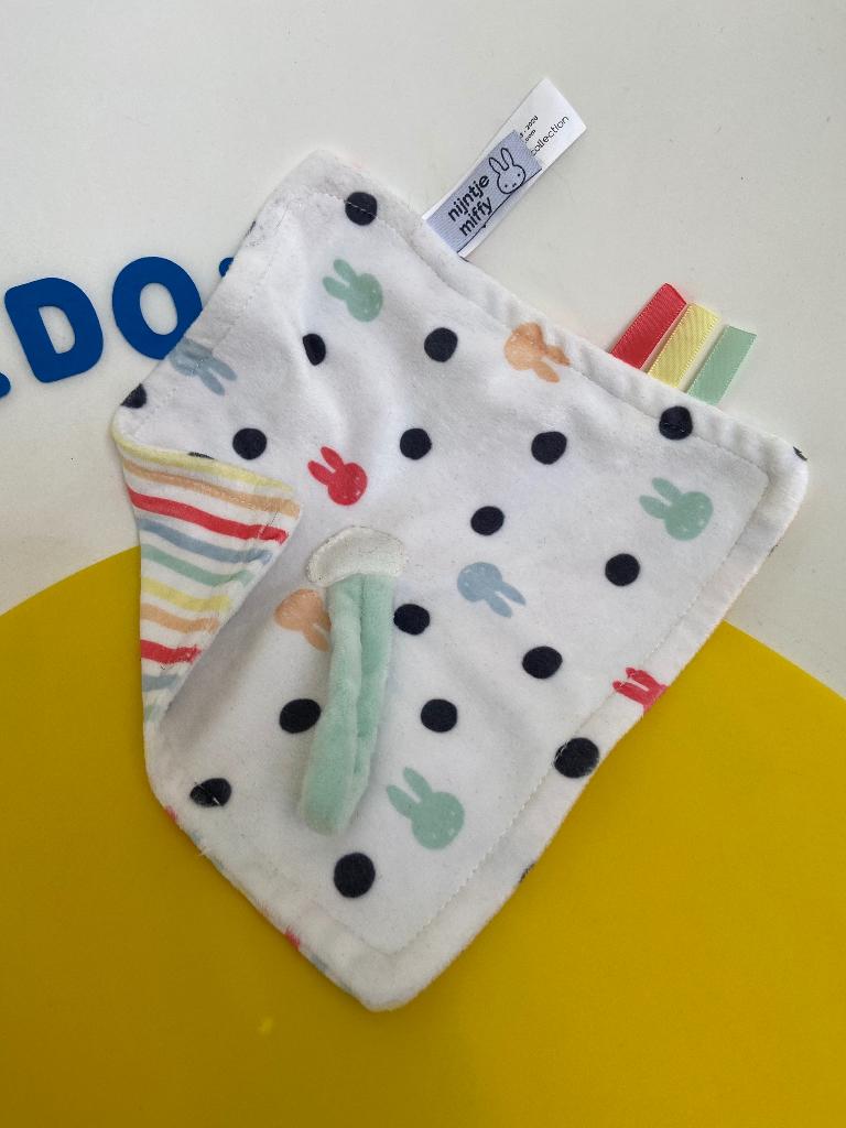 K1081 zeeman doekje nijntje met stippen, Ophalen of Verzenden, Zo goed als nieuw, Konijn