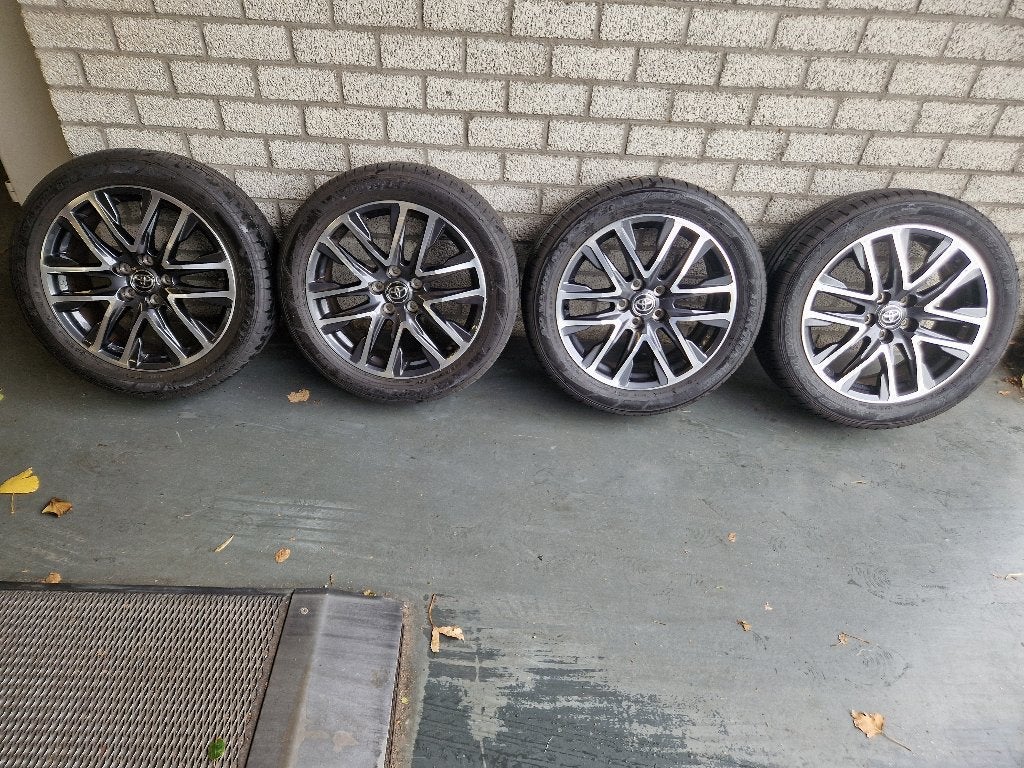"18” donkergrijze gepolijste LM velgen, 6-dubbel-spaaks DEMO, Auto-onderdelen, Banden en Velgen, Ophalen, 18 inch, Gebruikt, Banden en Velgen