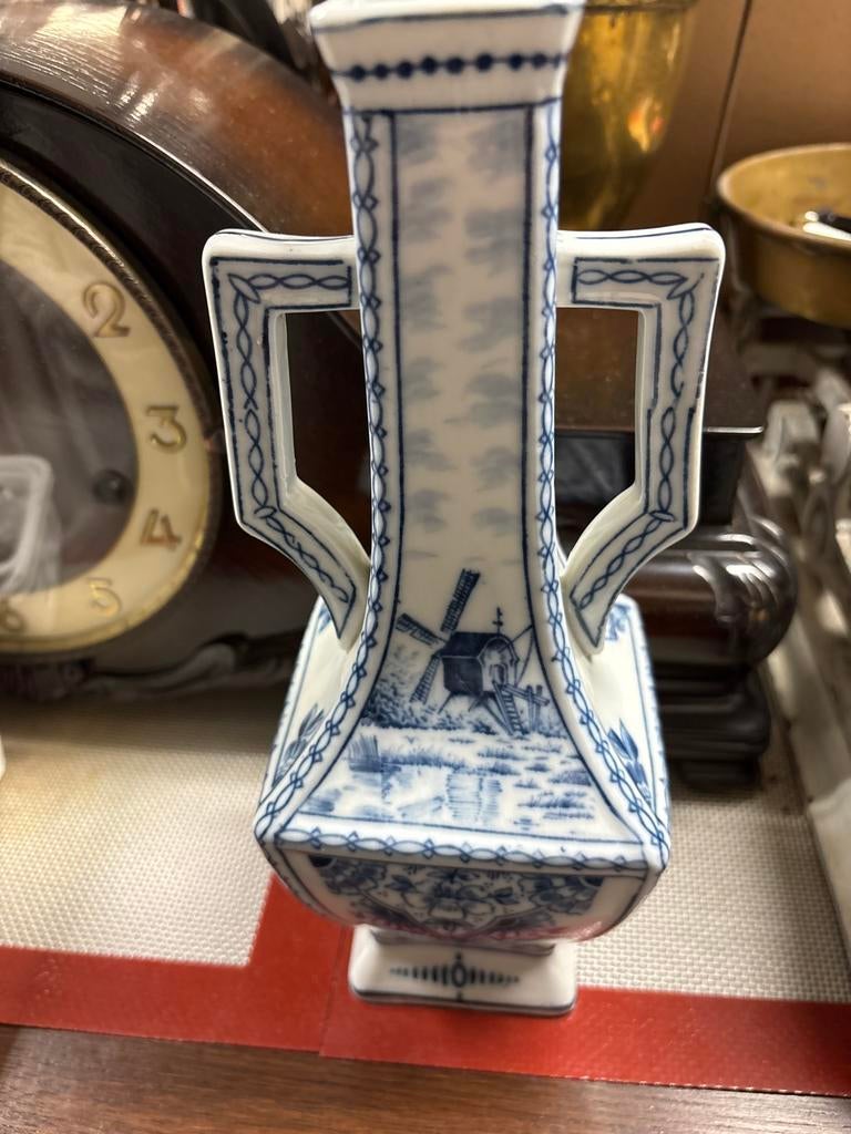 Antieke Delfts Blauwe Vaas met Molen Decoratie, Antiek en Kunst, Ophalen, Keramiek of Aardewerk