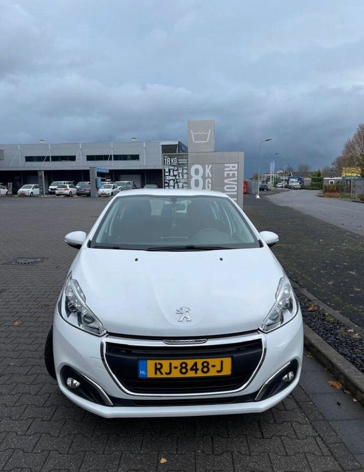 Peugeot 208, Auto's, Peugeot, Particulier, Benzine, Handgeschakeld, Zwart, Stof, Onderhoudsboekje, Ophalen
