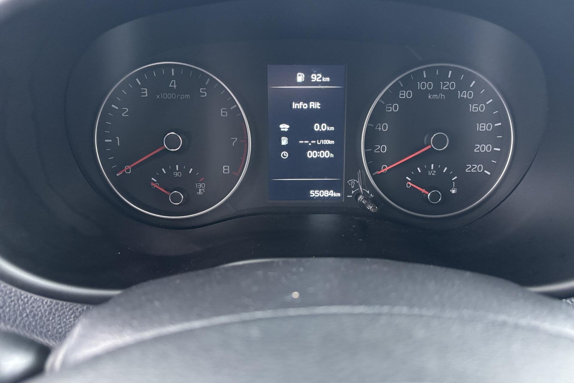 Foto 3 van Kia Picanto 1.0 DPi GT-Line Compacte allrounder met een spor