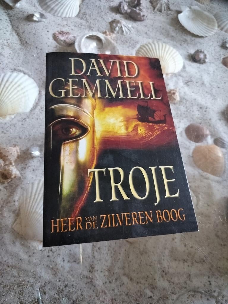 David Gemmell - Heer van de zilveren boog, Boeken, Ophalen of Verzenden, Zo goed als nieuw, David Gemmell