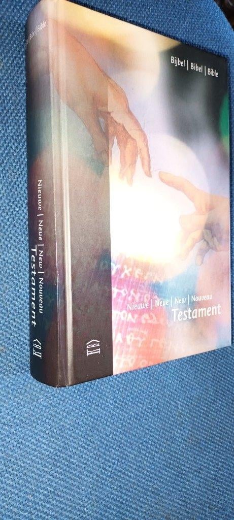 Bijbel / Het Nieuwe Testament in vier talen, Ophalen of Verzenden, Gelezen, Bijbelvereniging voorheen de Nederlandse Gideons, Christendom | Protestants