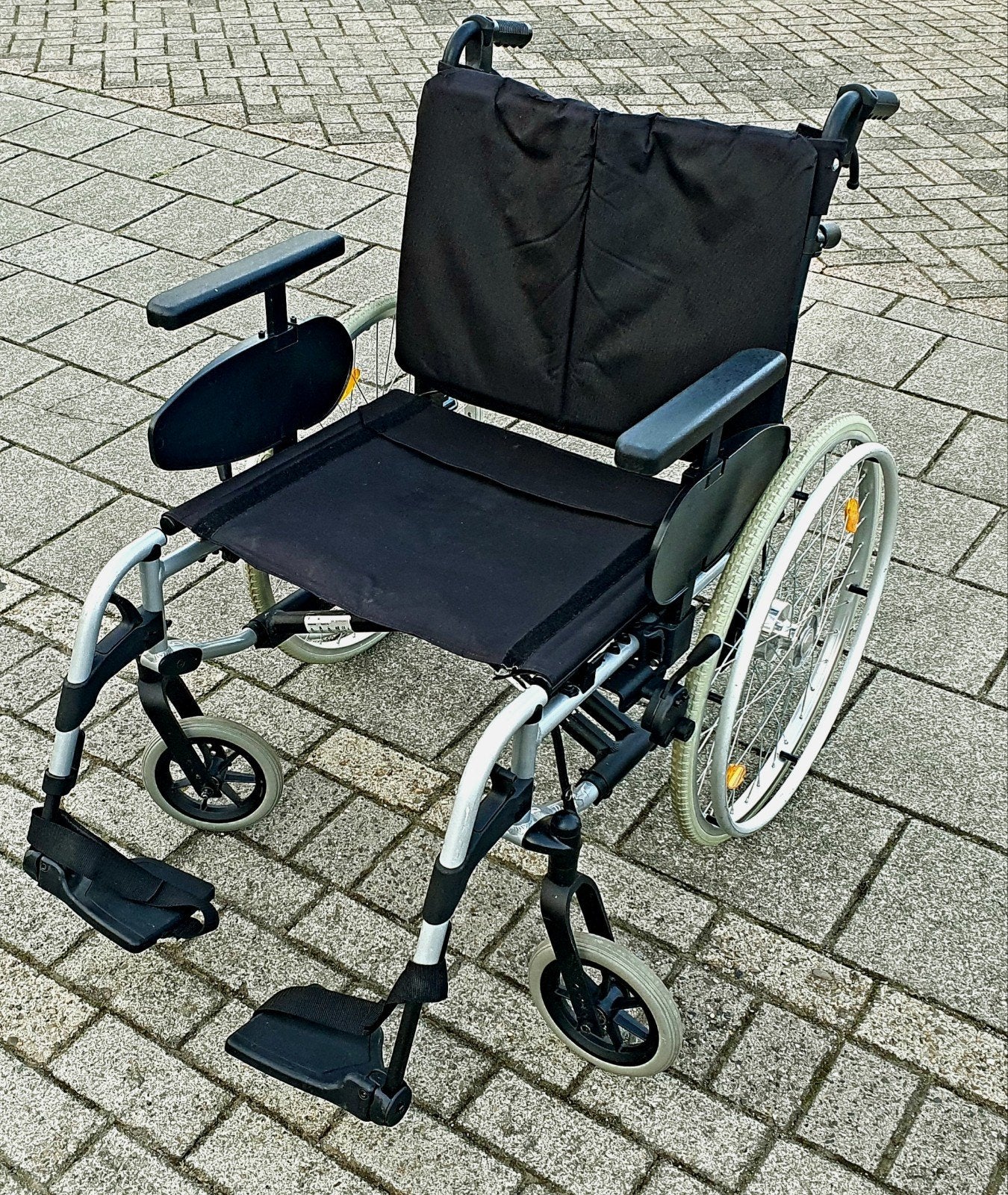 Extra brede rolstoel inklapbare 55 cm merk Breezy NIEUWSTAAT, Diversen, Rolstoelen, Breezy, Duwrolstoel, Breezy, Breezy