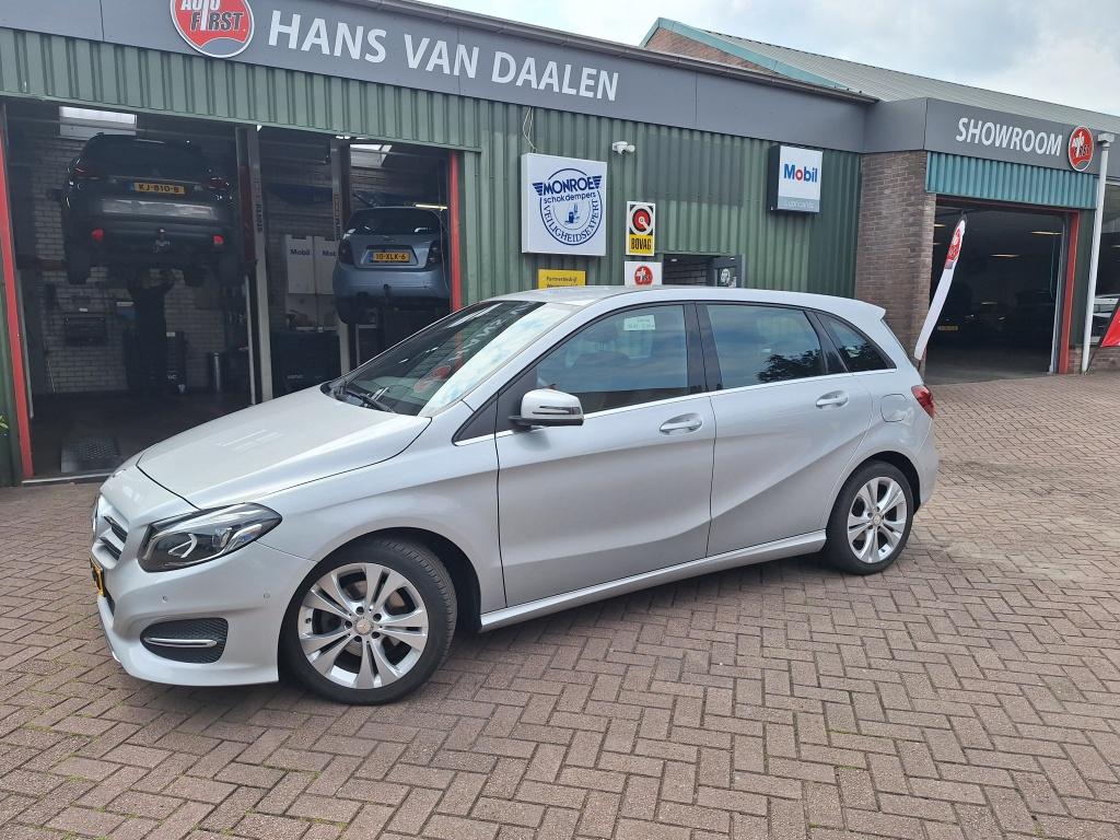 Mercedes-Benz B-Klasse 180 Ambition hoge instap/aut., Automaat, 1325 kg, Gebruikt, Euro 6