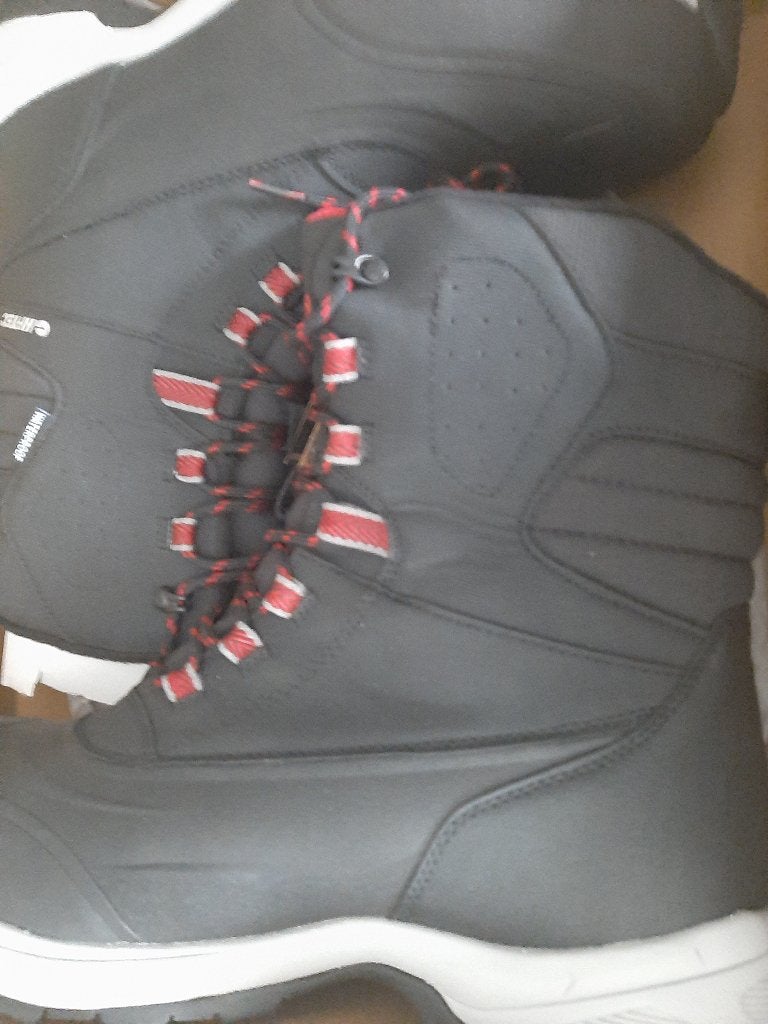Maat 45 waterproof ,warme Hi Tec scoenen orginel nieuw, Zwart, Nieuw, Ophalen of Verzenden, Hi Tec
