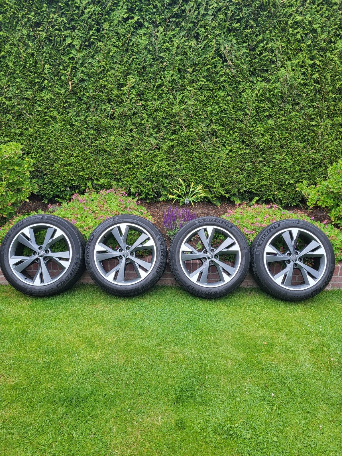 Audi q4 etron 20 inch velgen ( volkswagen,skoda ) 5x112, Ophalen, Banden en Velgen, Winterbanden, 235 mm