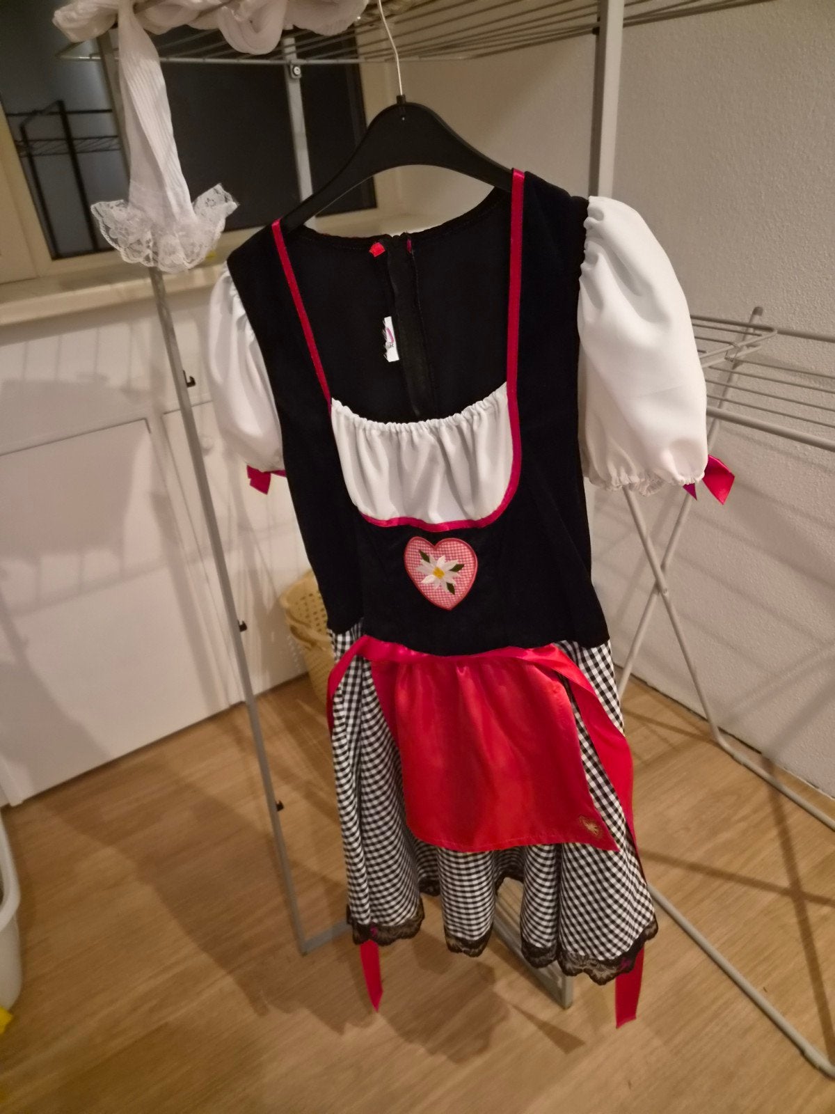 Oktoberfest Dirndl Jurk met Pruik - Maat M, Kleding, Ophalen, Maat 38/40 (M), Overige thema's