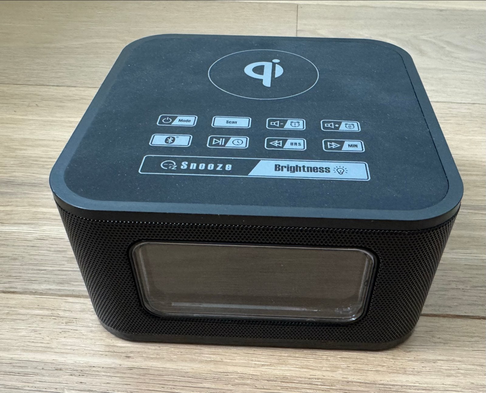 Silvercrest Bluetooth Wekkerradio met Draadloos Opladen, Ophalen of Verzenden, Zo goed als nieuw, Digitaal