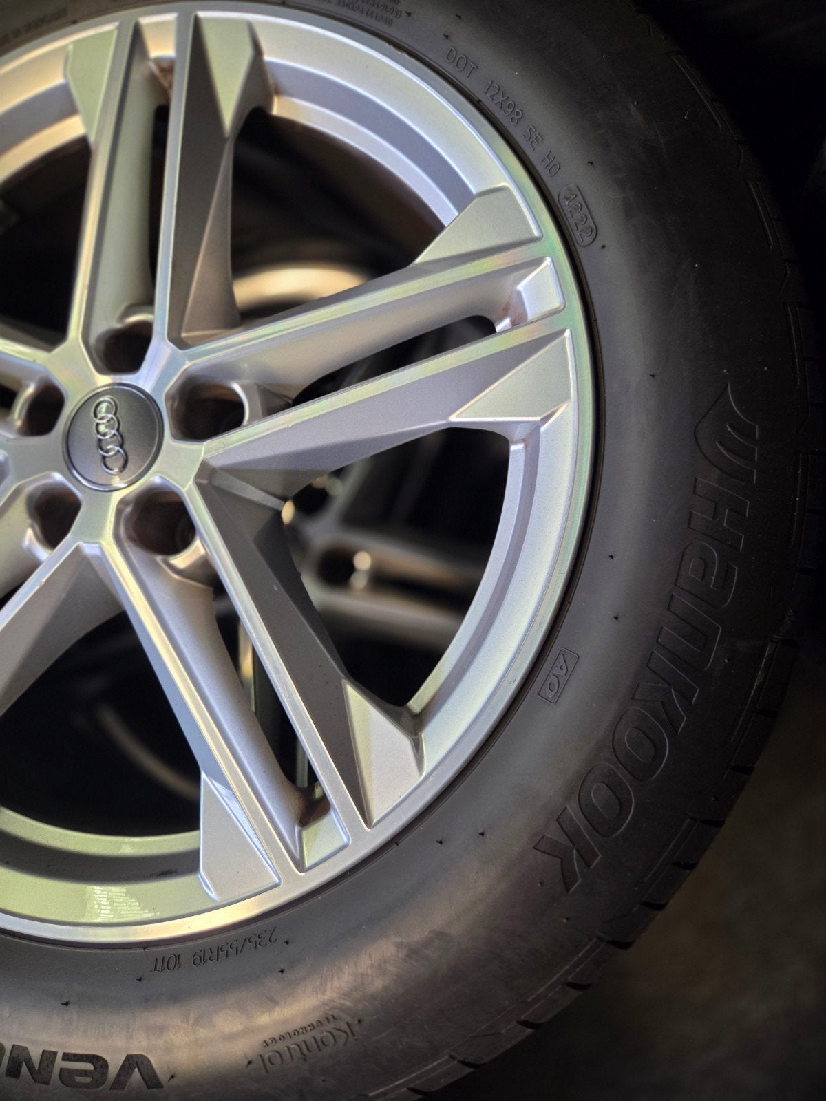 Audi A4/A5/Q5 19 inch velgen met Hankook zomerbanden, Gebruikt, Banden en Velgen, 235 mm, Personenwagen