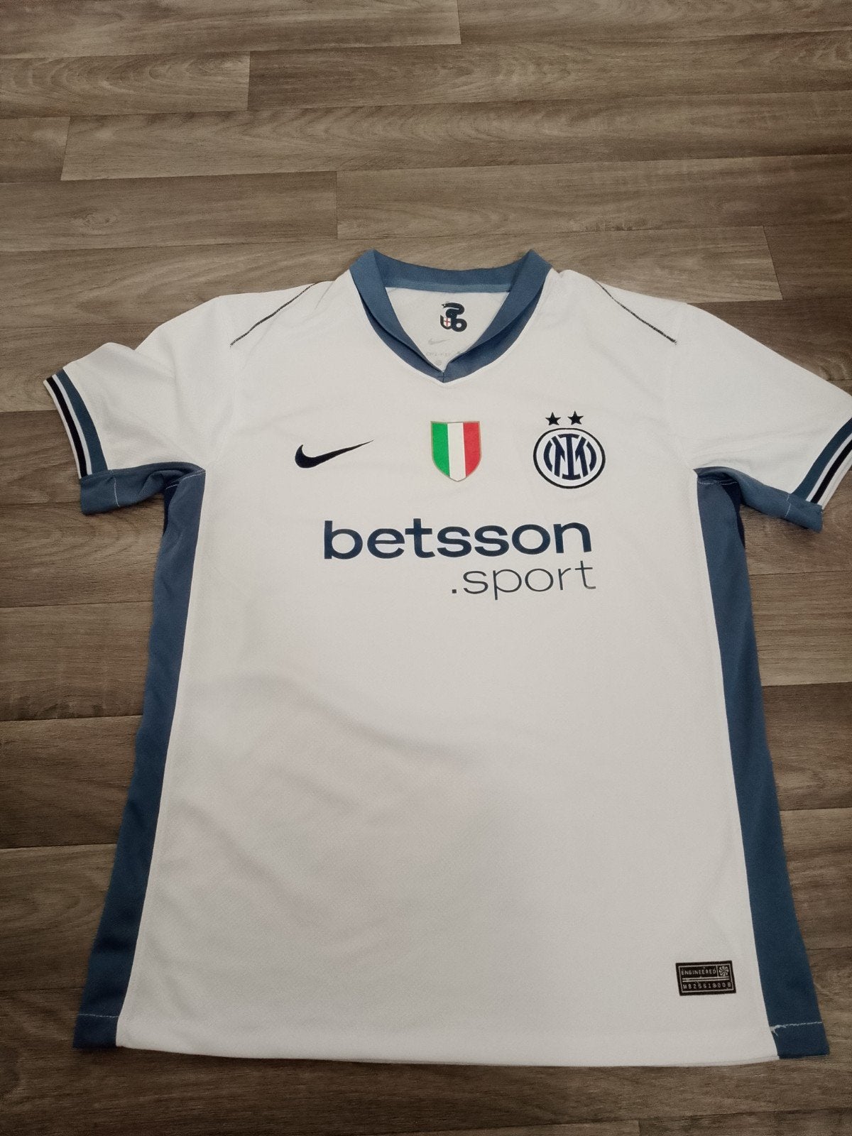 Inter Milan Voetbalshirt Maat M - Replica, Maat 48/50 (M), Wit, Ophalen of Verzenden, Zo goed als nieuw