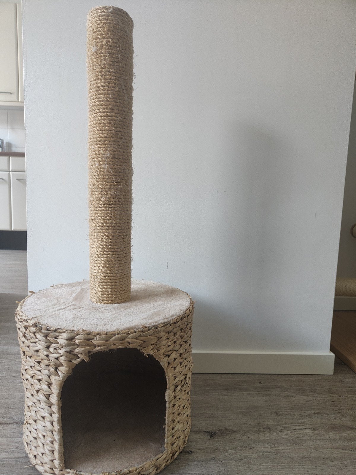 Katten krabpaal met holletje eronder, Ophalen, Gebruikt, Krabpaal