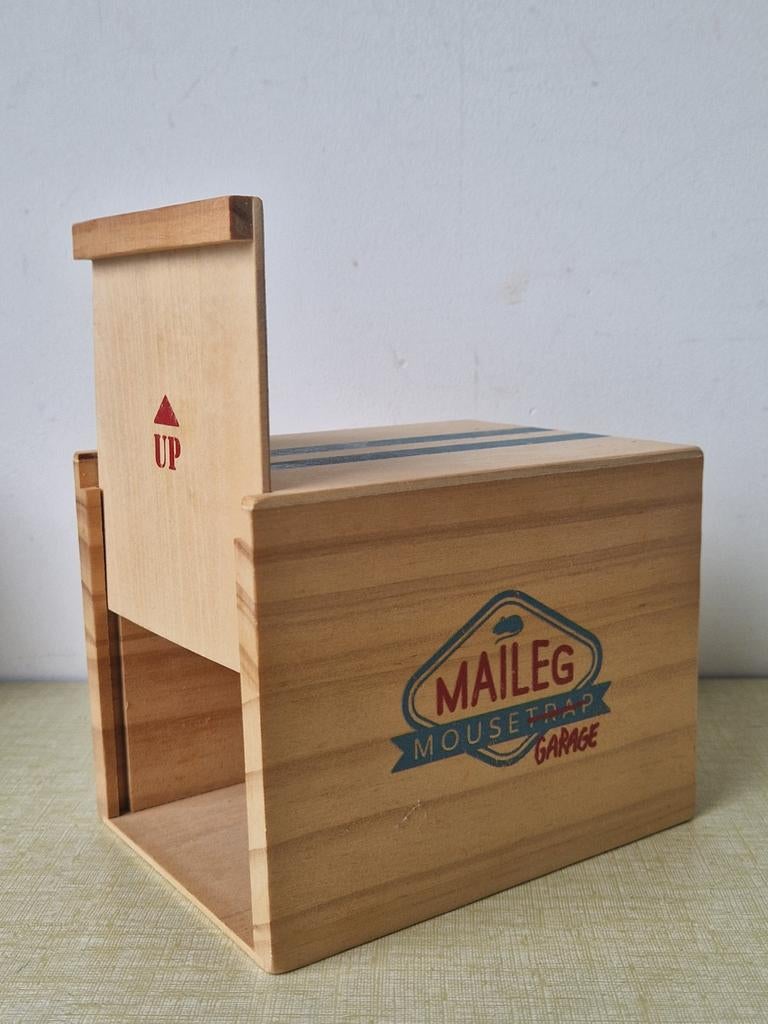 Maileg garage voor de muizen, Verzamelen, Poppenhuizen en Toebehoren, Ophalen of Verzenden, Zo goed als nieuw, Poppenhuis
